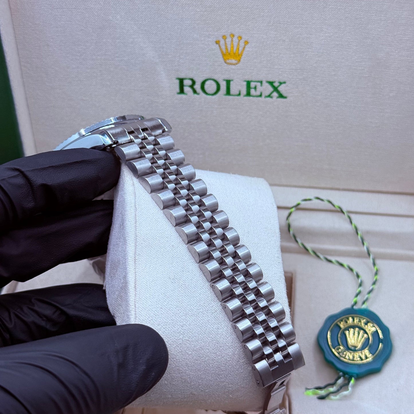 Rolex automatic movement  silver  with  black dial