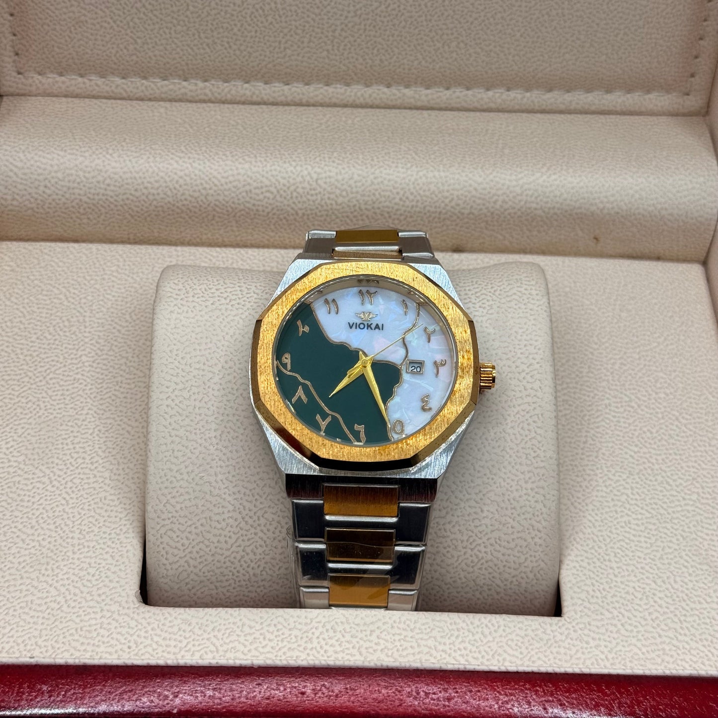 Aura stain less steel truetone with marble green dial