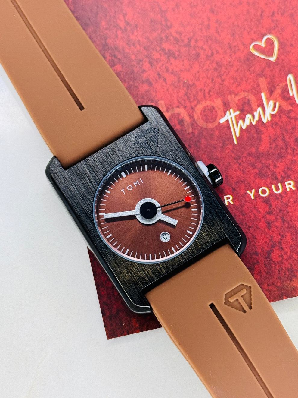 TOMI T-022 Magnet Lock Silicone Straps Tomi Tank Watch