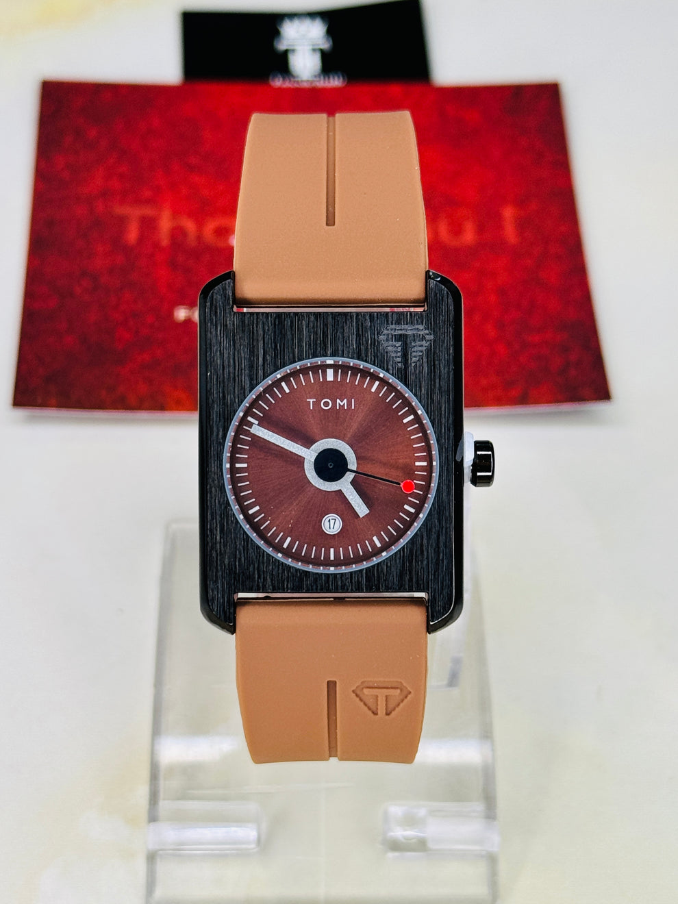 TOMI T-022 Magnet Lock Silicone Straps Tomi Tank Watch